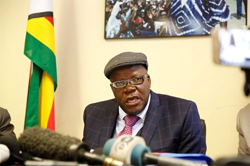 Arrestan a líder opositor de Zimbabue Arrestan a líder opositor de Zimbabue por la violencia tras las elecciones